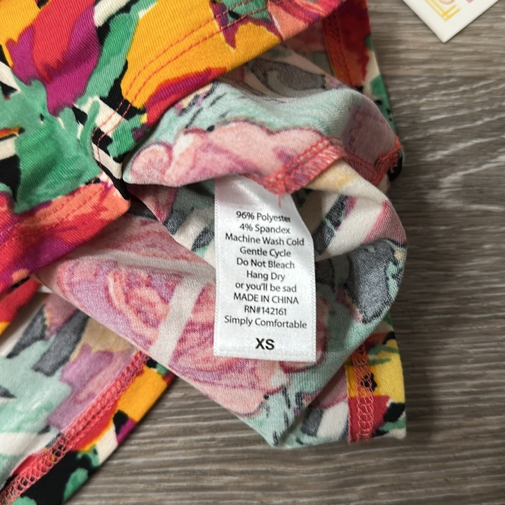 Lularoe Randy tee - Picture 4 of 4